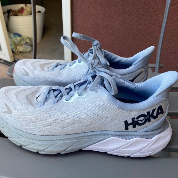 Hoka One One | Shoes | Hoka Arahi 6 | Poshmark